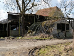 Derp Abandoned Derelict Rusty Farm Buildings